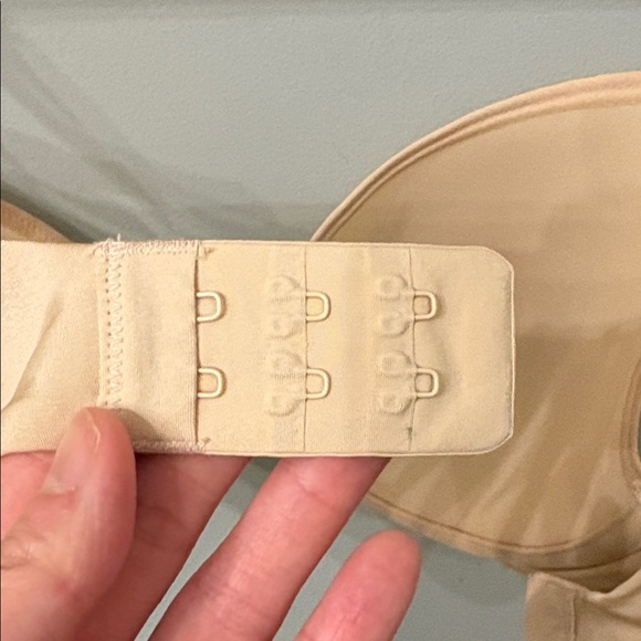 Skims no show mesh wire bra 32DD cream color - Picture 6 of 14